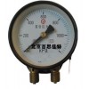双针双管压力表