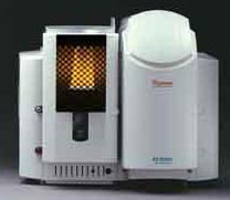 原子吸收光谱仪