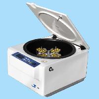 自動平衡低速離心機（數碼顯示） 